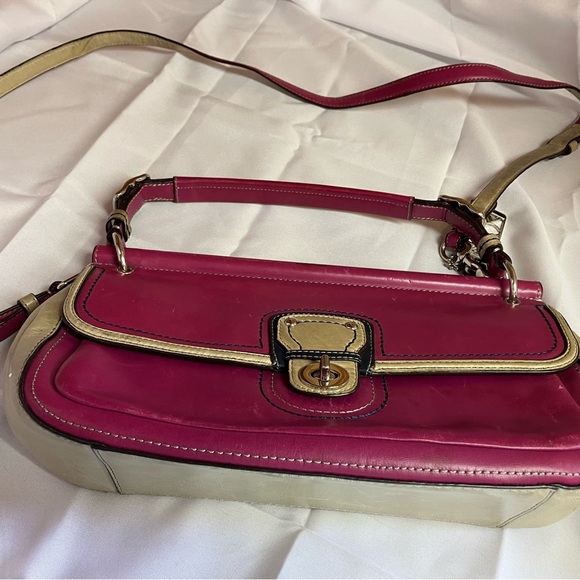 Coach Handbags - Vintage Coach City Willis Color block Purple and Grey Top Handle Crossbody bag